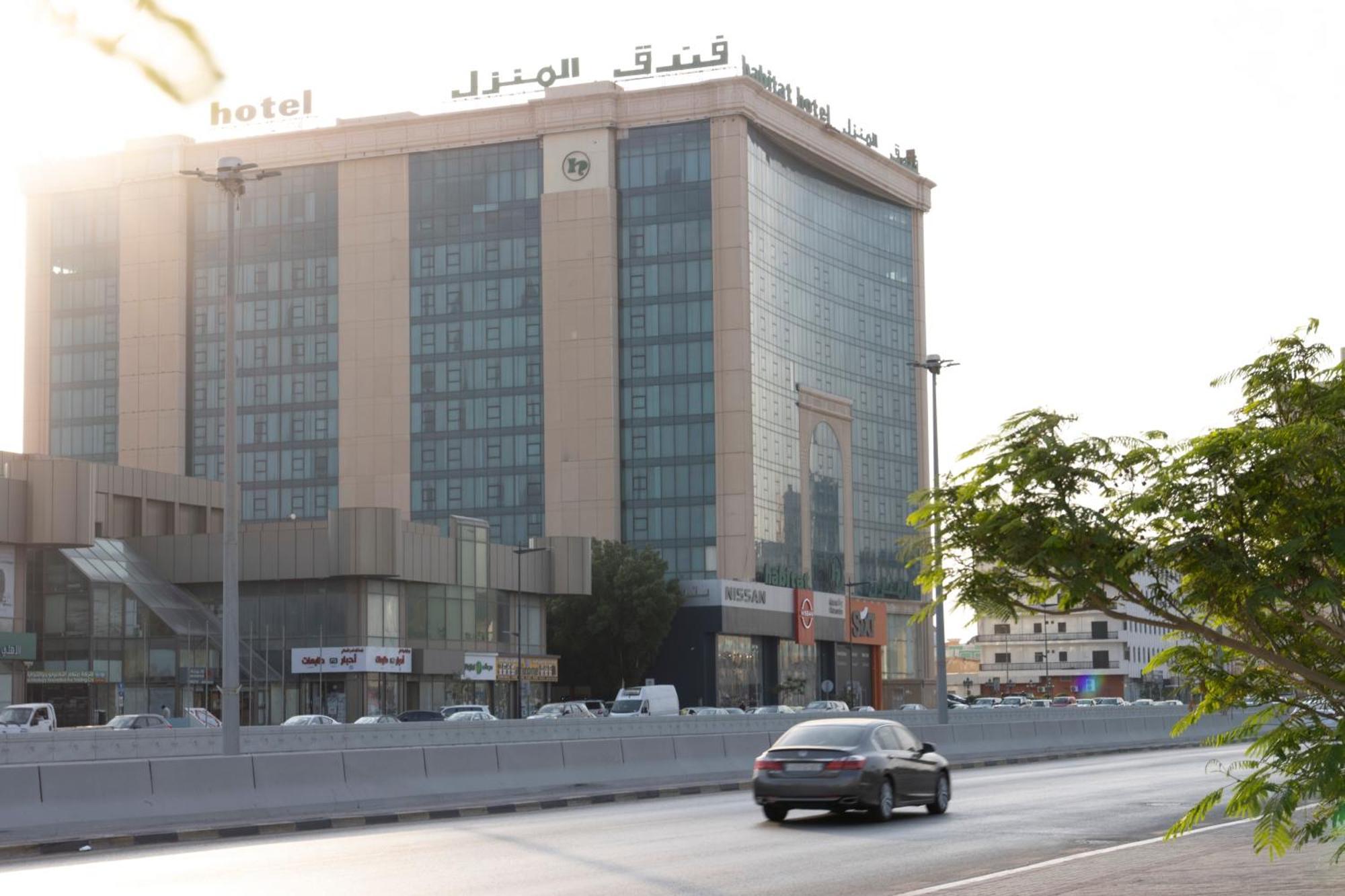 胡拜尔全套房酒店 阿可贺巴 外观 照片 The hotel in 2012