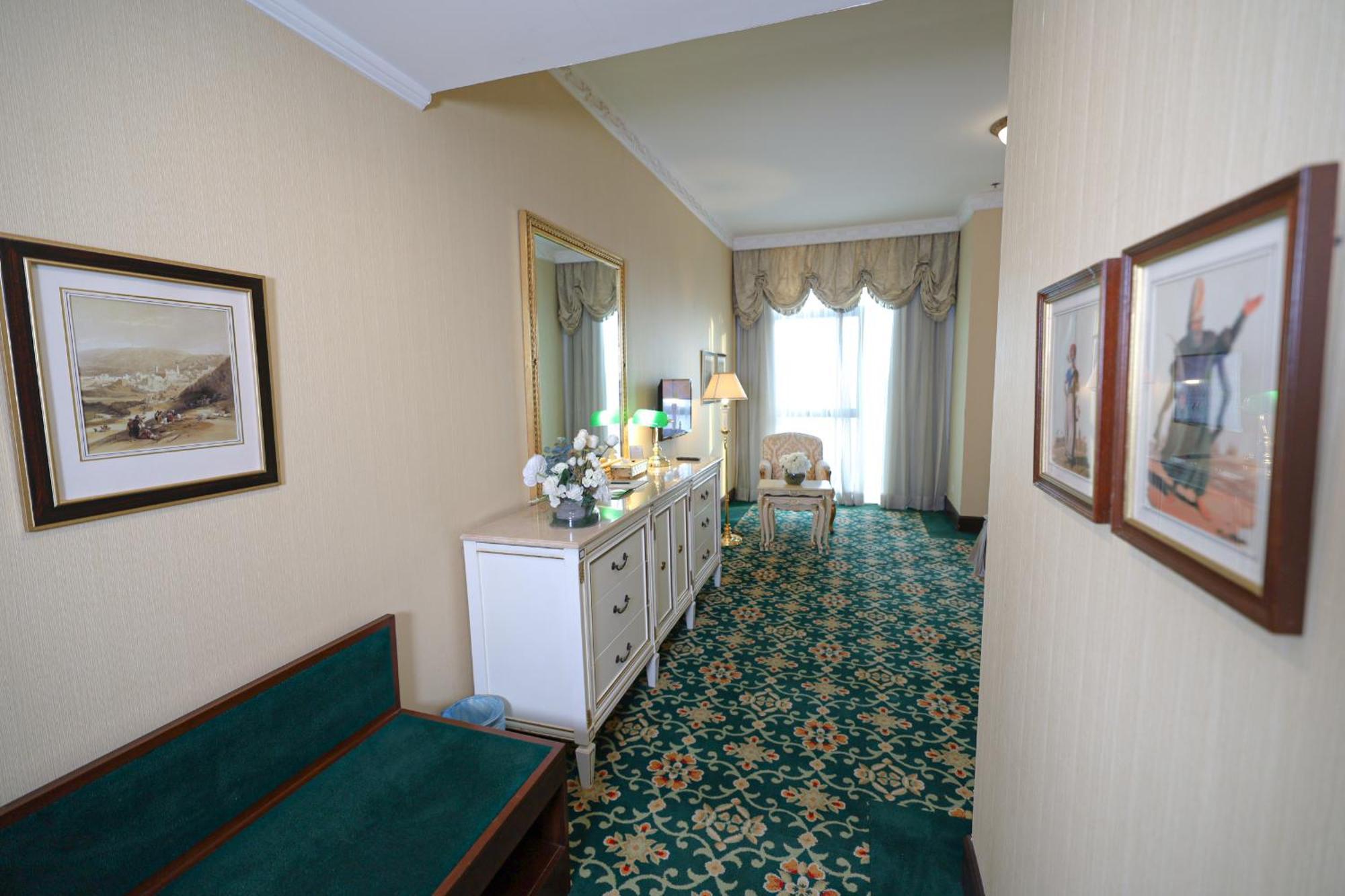 胡拜尔全套房酒店 阿可贺巴 外观 照片 Interior of the hotel