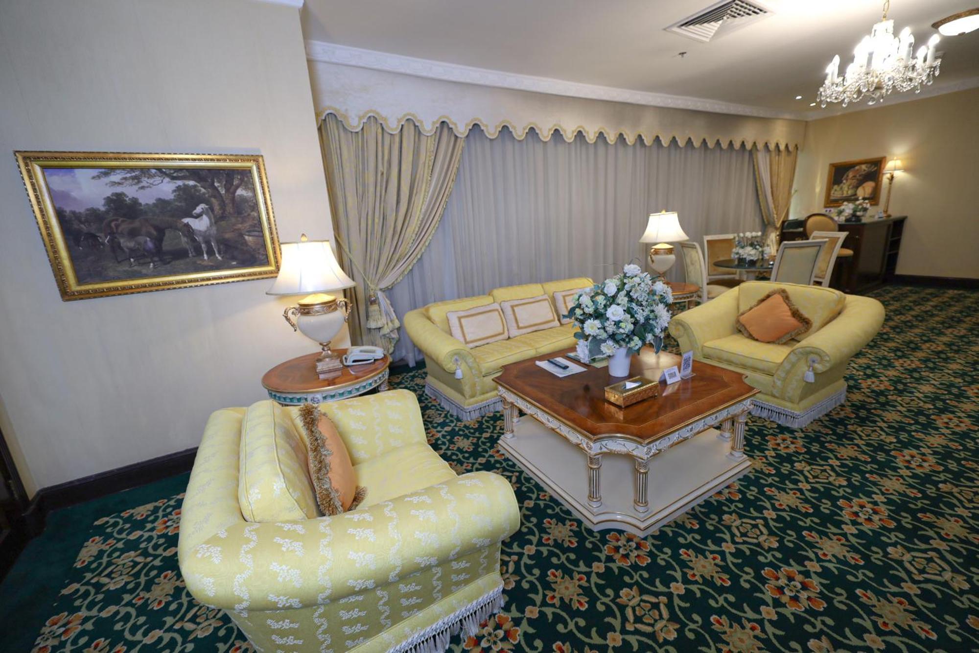 胡拜尔全套房酒店 阿可贺巴 外观 照片 Presidential Suite